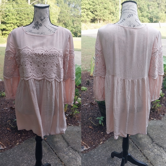 Jessica Simpson Tops - BLUSH JESSICA SIMPSON CROCHET LACE TRIM DRESSY BLOUSE/ S/P